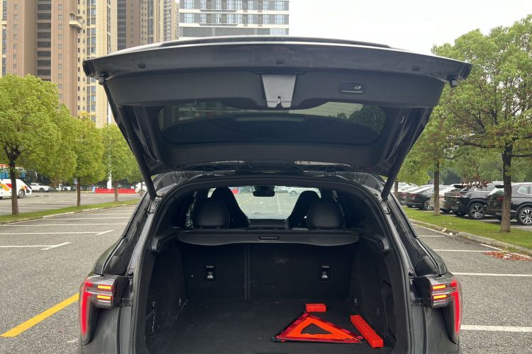 Lynk & Co 01 EM-P 2022 car image #20