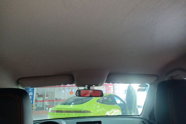 BYD e2 2019 imagem de carro #20