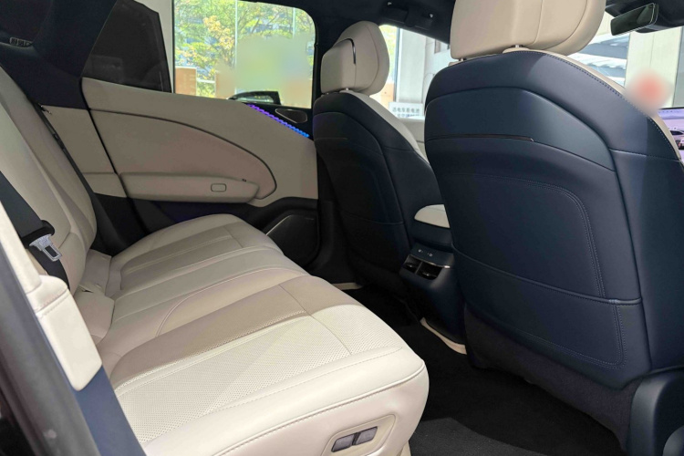 极氪 极氪007 2024 汽车图片 #20