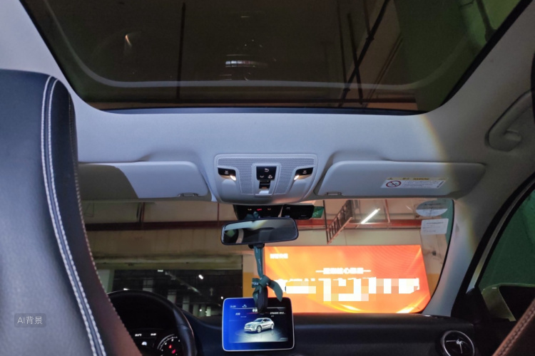 Mercedes-Benz GLA Class 2019 immagine di auto #20