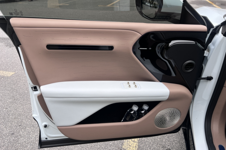 Avatr 07 2025 car image #20