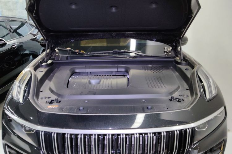 Lynk & Co 09 2024 car image #20