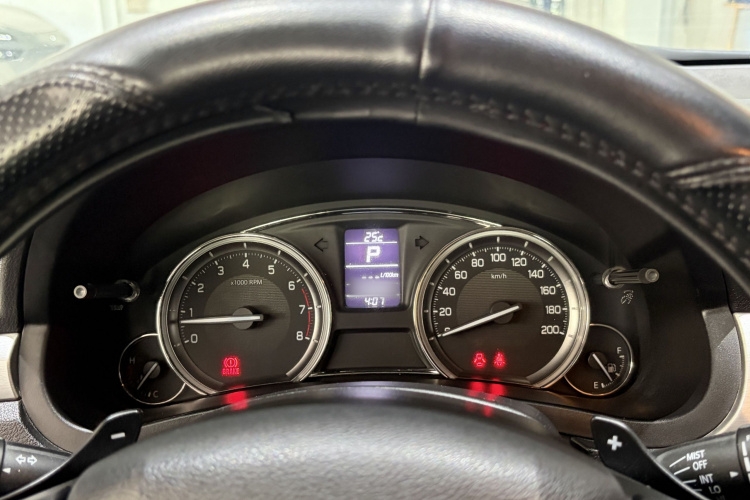 Suzuki Ciaz 2017 изображение автомобиля #20