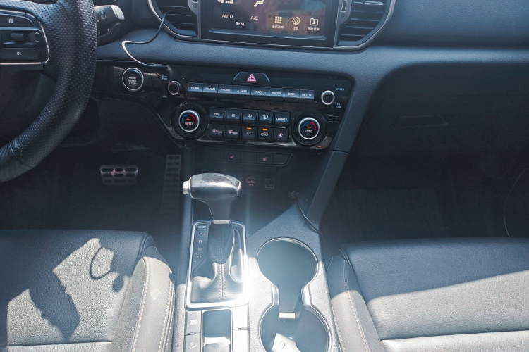 Kia KX5 2017 صورة سيارة #20