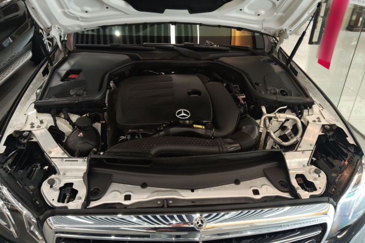 Mercedes-Benz E Class 2020 car image #20