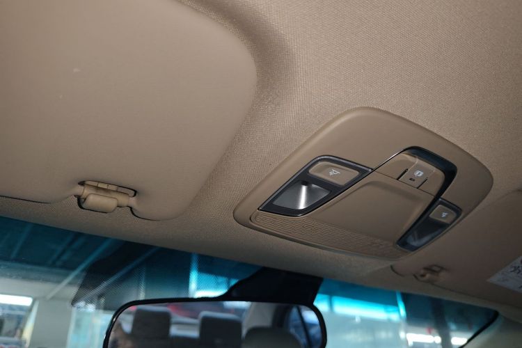 Emgrand 2018 #20 Emgrand 2018 car image #20