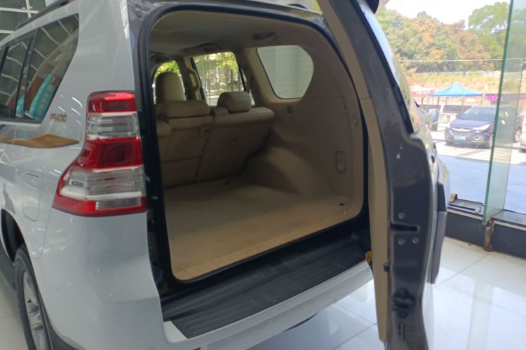 Toyota Land Cruiser Prado 2016 car image #20