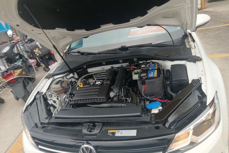 Volkswagen Lamando 2018 immagine di auto #20