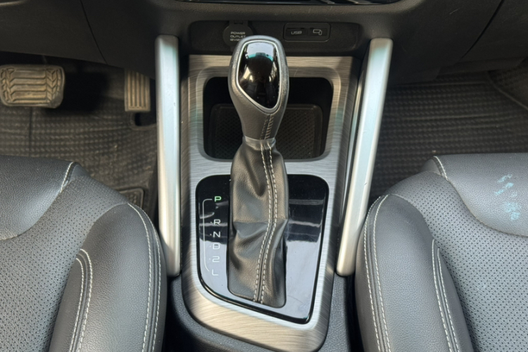 Vision X3 2018 car image #20