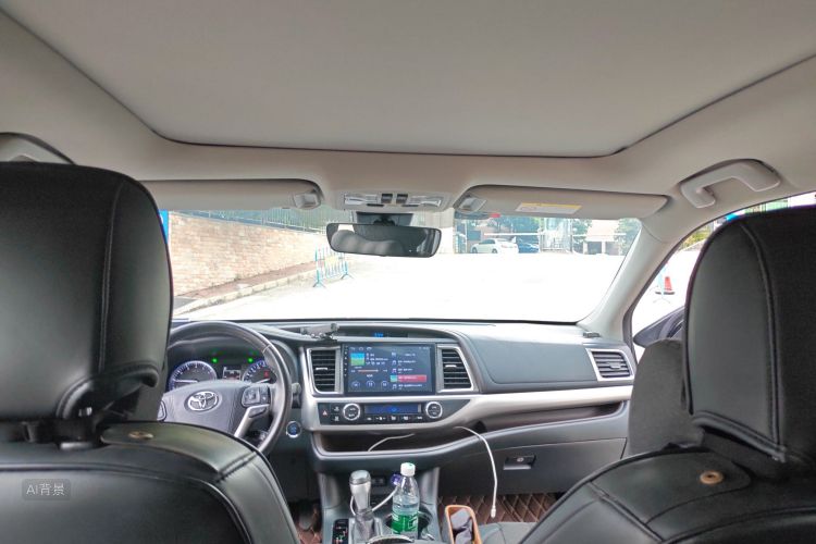 Toyota Highlander 2018 car image #20