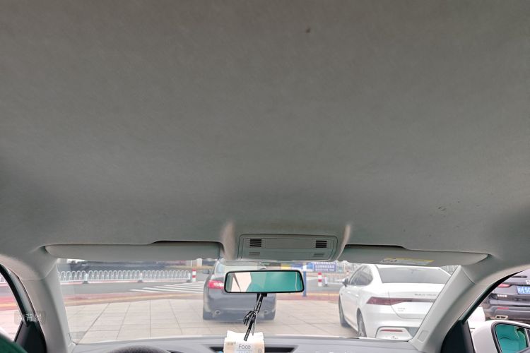 Volkswagen T-Cross 2020 car image #20