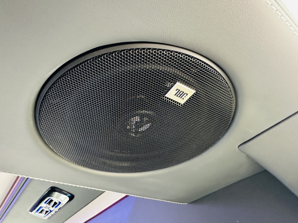 Toyota Hiace 2024 #20 Toyota Hiace 2024 car image #20