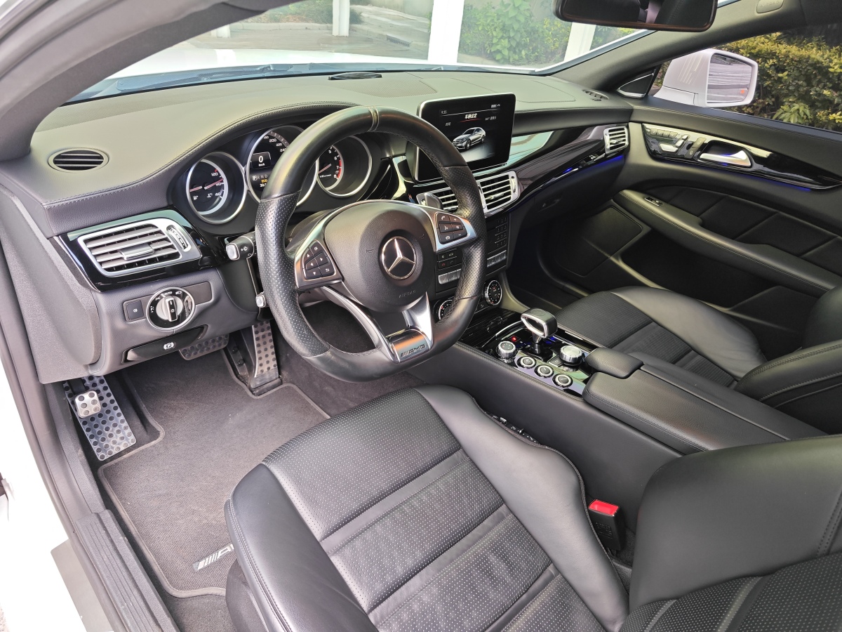 Mercedes-Benz CLS AMG 2016 صورة سيارة #20