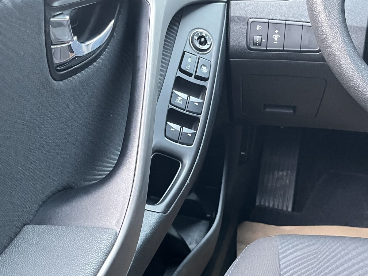 Hyundai Elantra MD 2013 car image #20