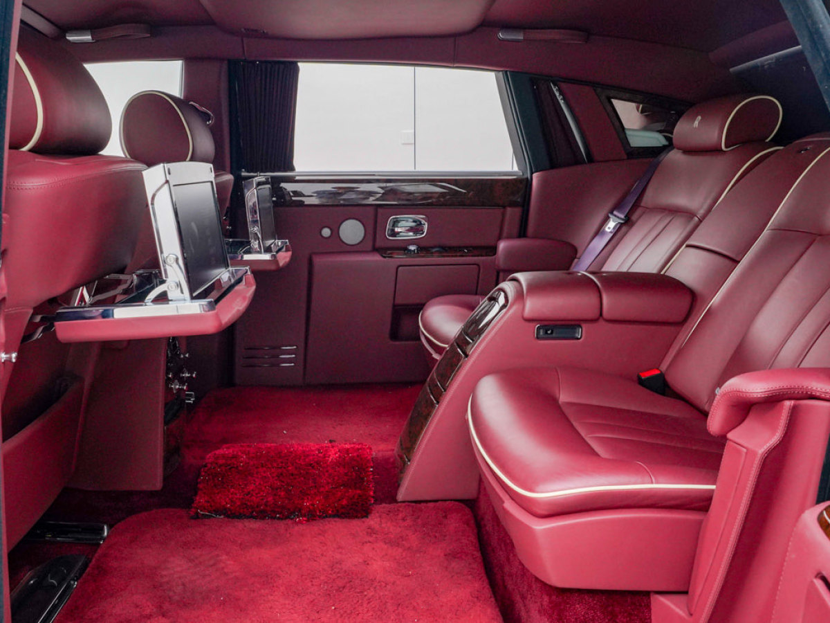 Rolls-Royce Phantom 2016 car image #20