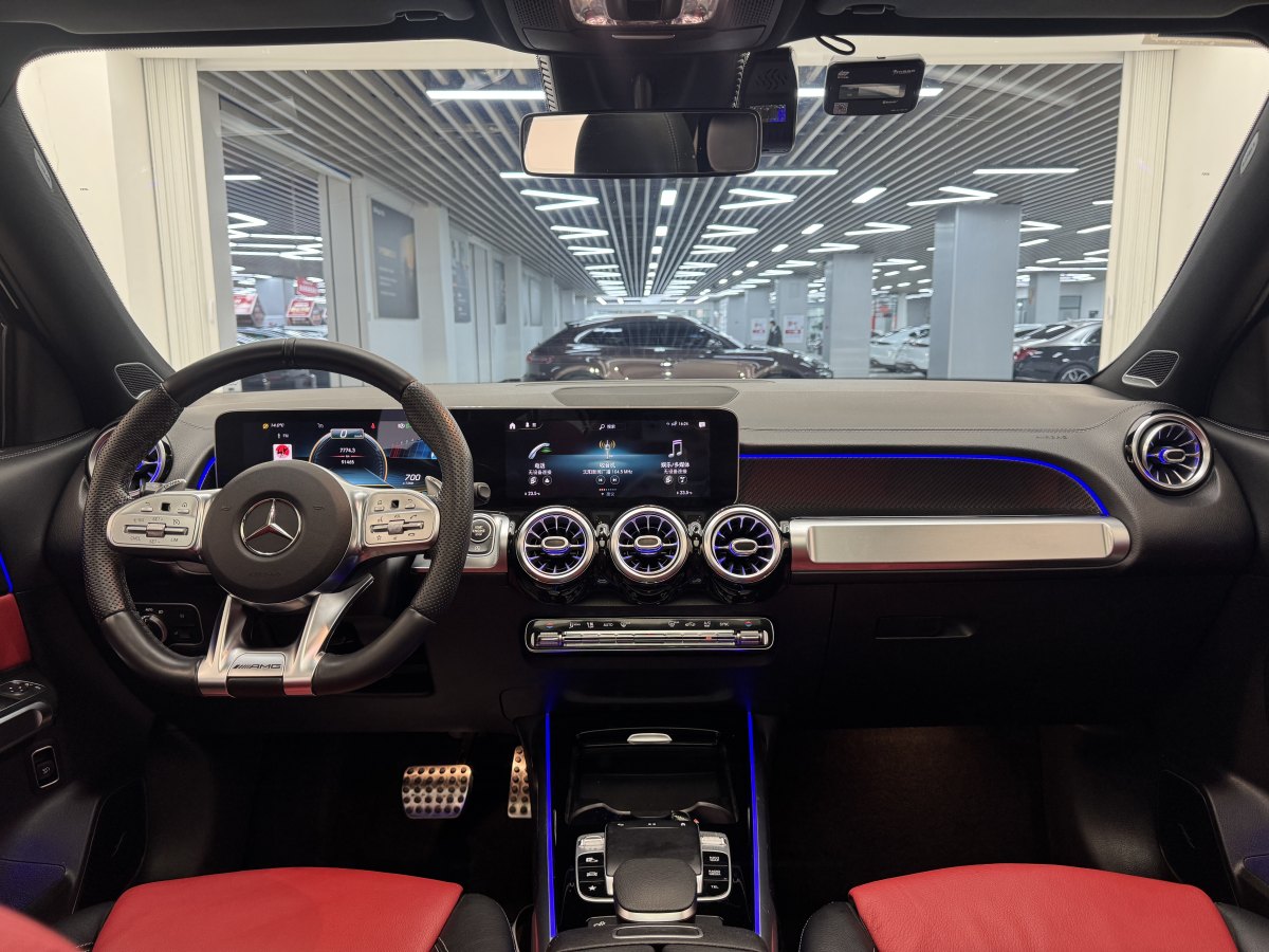 Mercedes-Benz GLB AMG 2020 immagine di auto #20