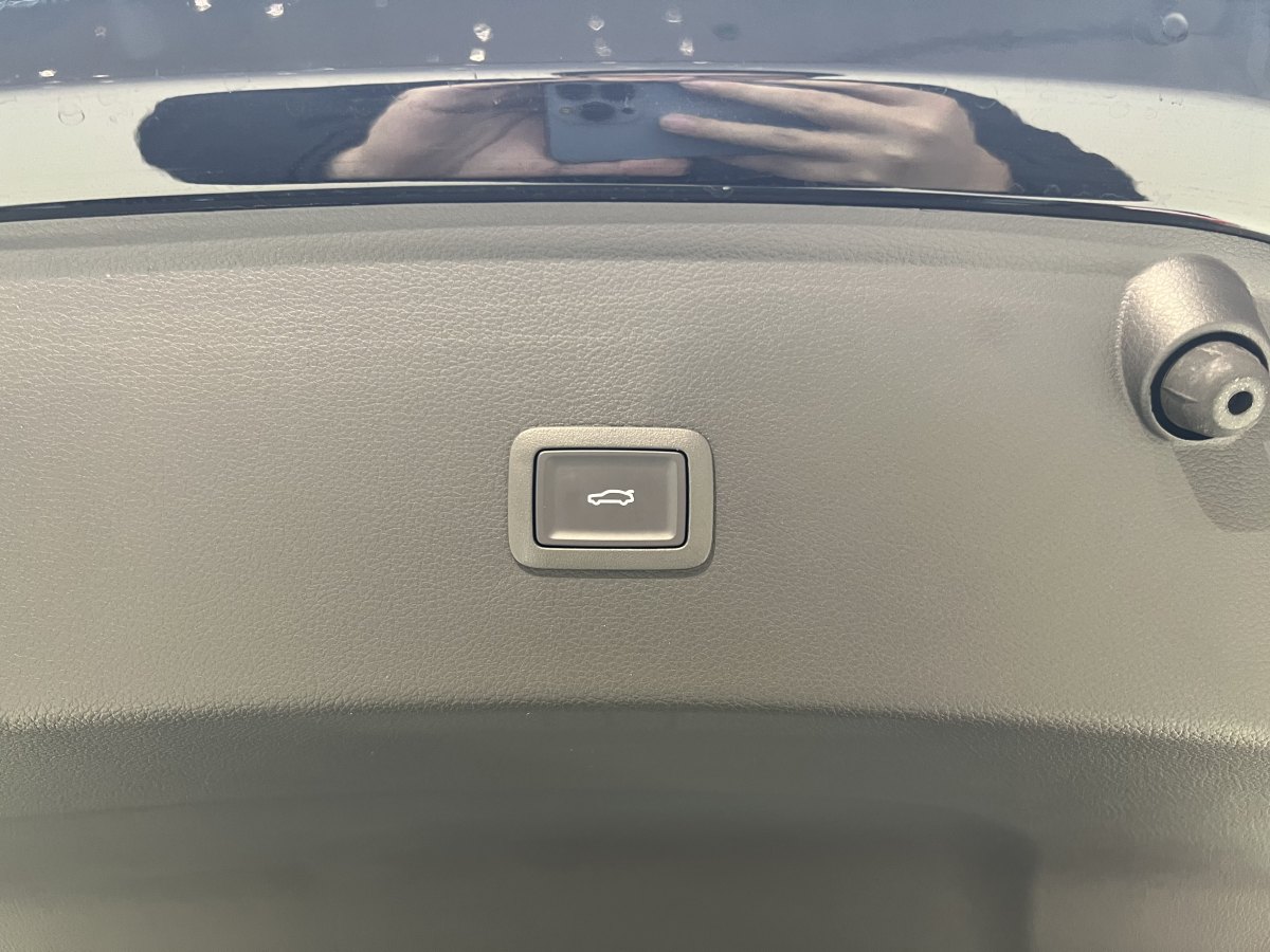 HongQi H6 2025 #20 HongQi H6 2025 car image #20