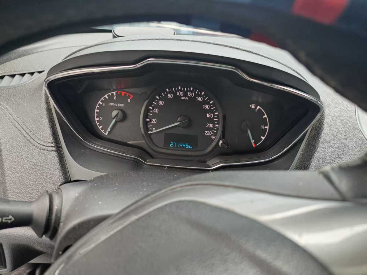 Ford Escort 2015 car image #20