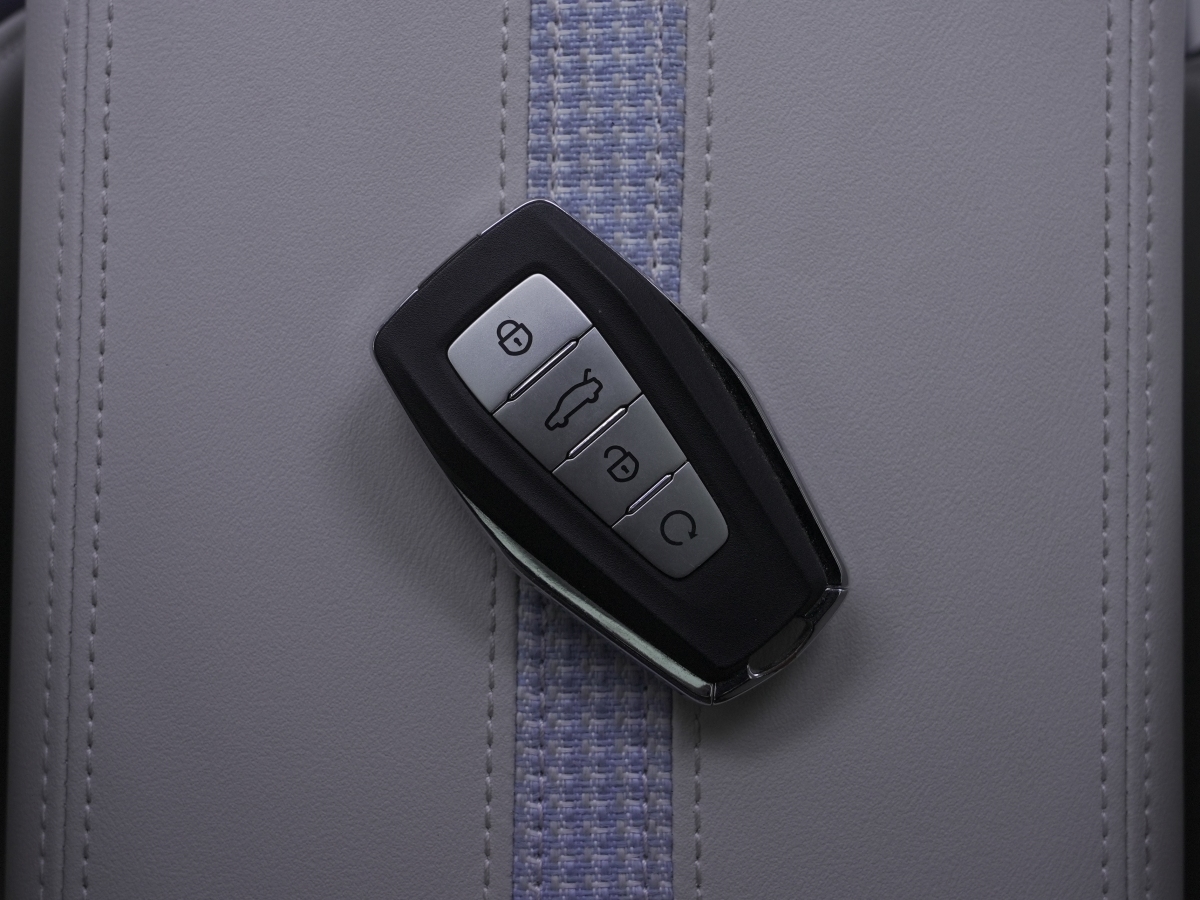 GEELY ICON 2024 car image #20