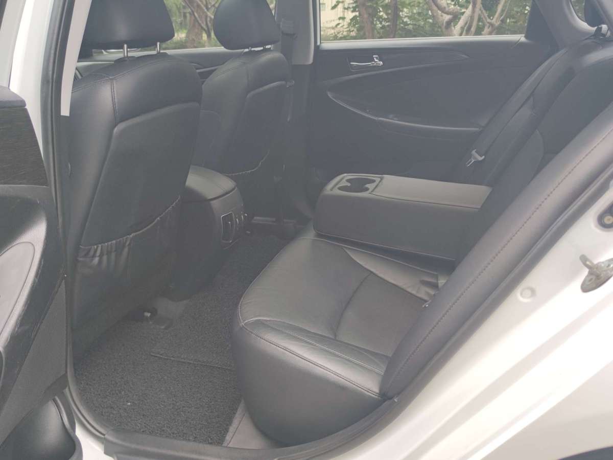 现代 索纳塔 2011 汽车图片 #20