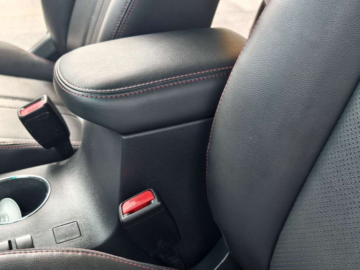 BYD e5 2021 car image #20