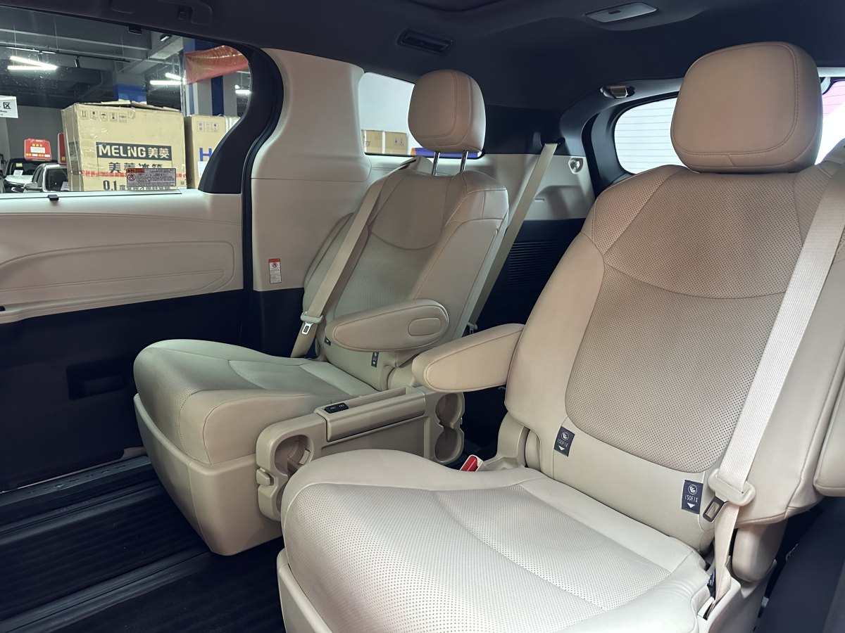 Toyota Granvia 2024 #20 Toyota Granvia 2024 immagine di auto #20