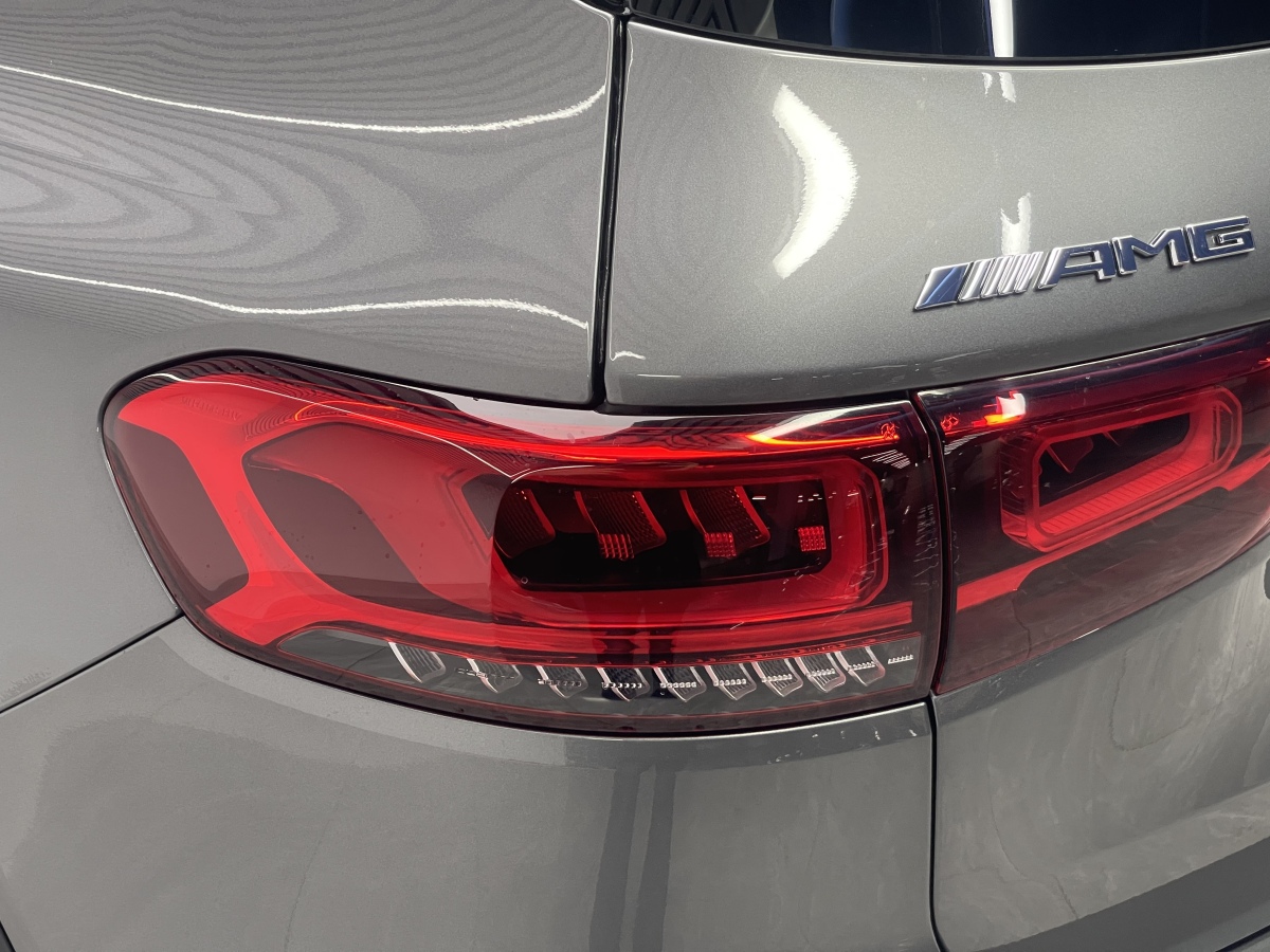 Mercedes-Benz GLB AMG 2022 immagine di auto #20