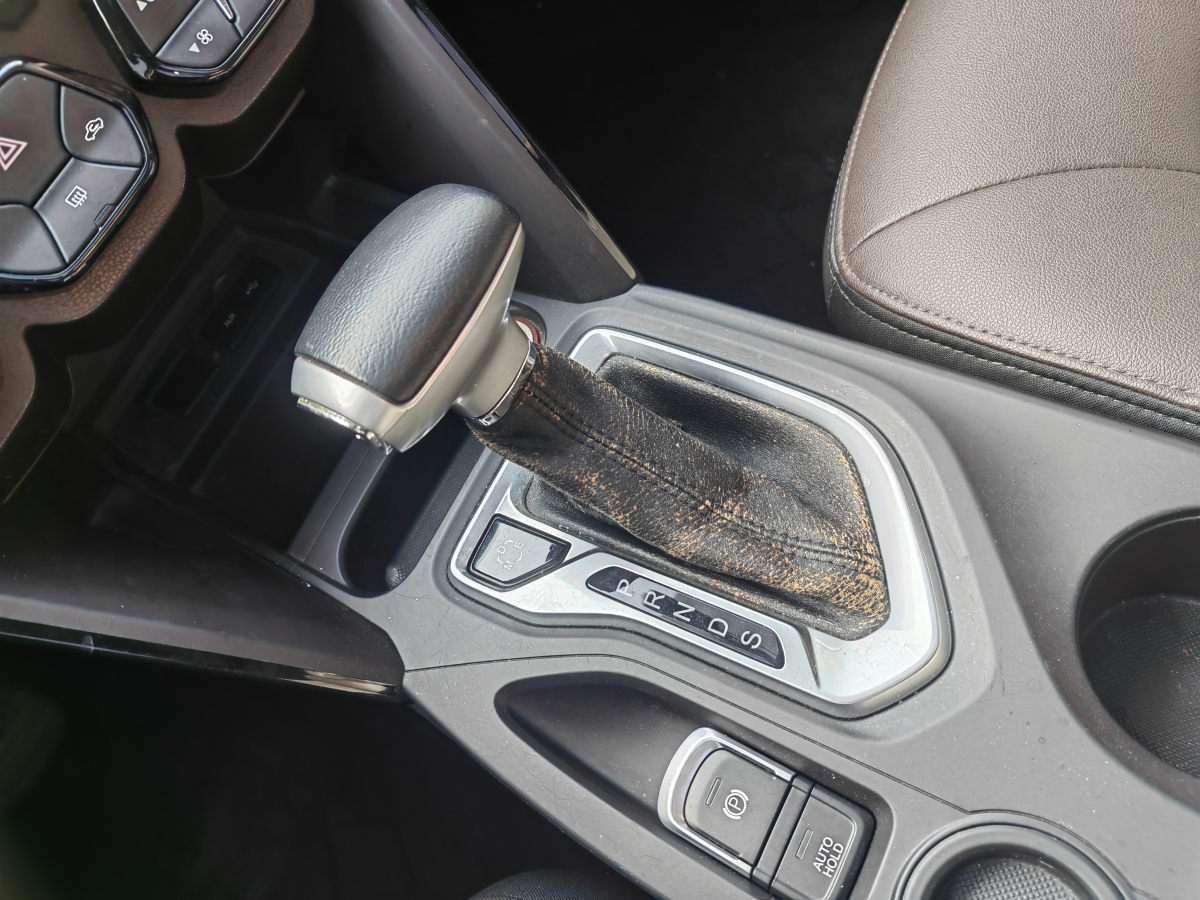 GAC Trumpchi GS4 2016 car image #20