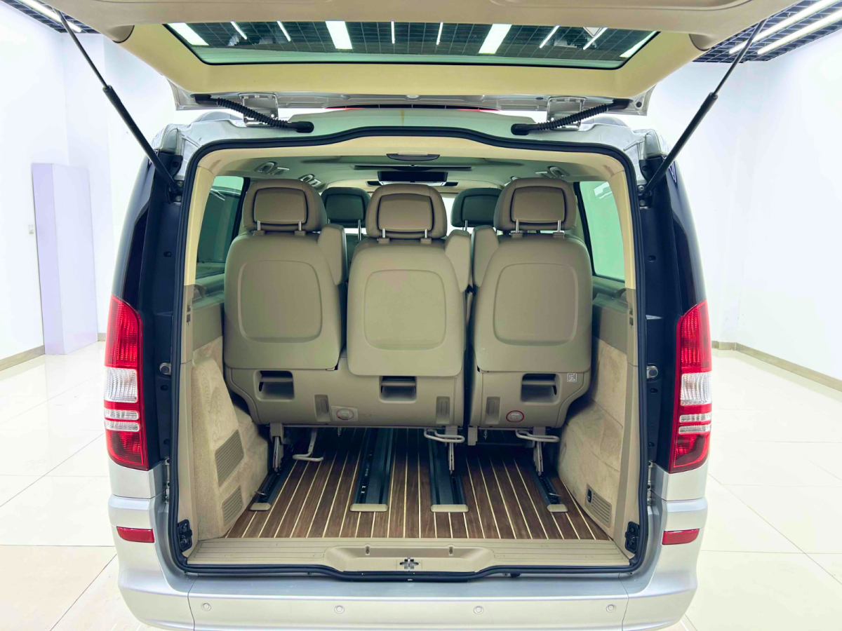 Mercedes-Benz Viano (Imported) 2014 car image #20
