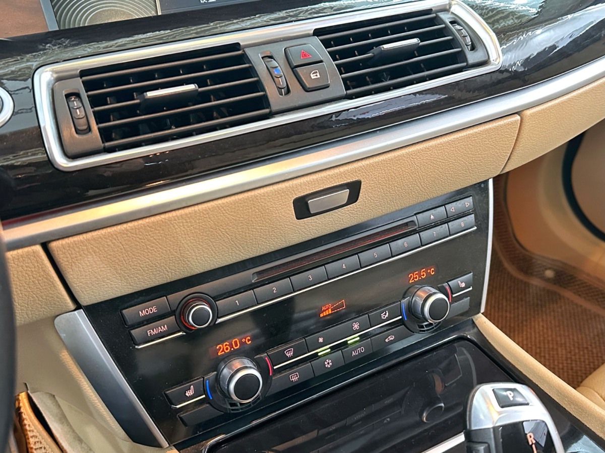 BMW 5 Series (Imported) 2012 #20 BMW 5 Series (Imported) 2012 car image #20