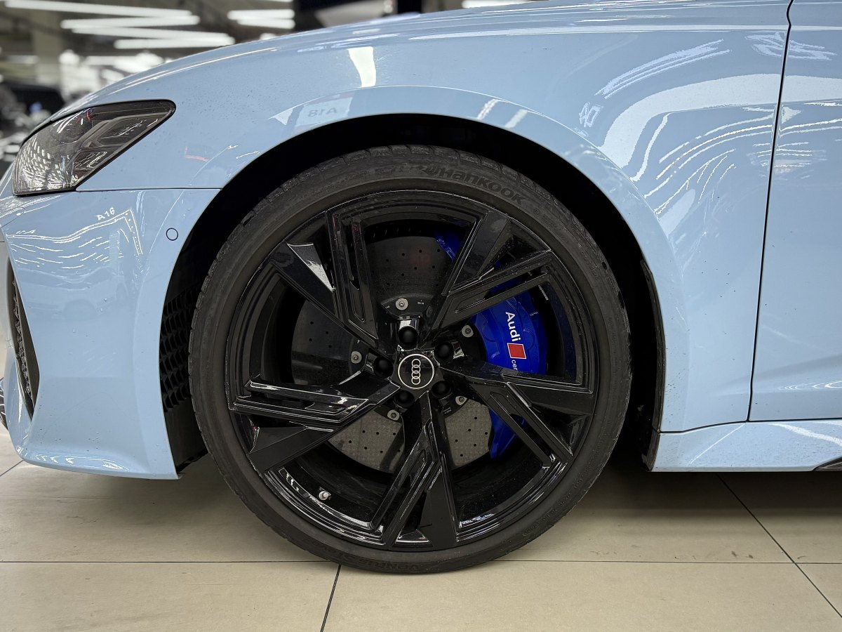 Audi RS 6 2023 car image #20