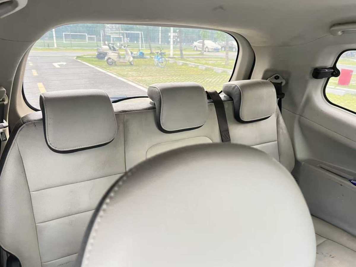 Forthing S500 2015 изображение автомобиля #20