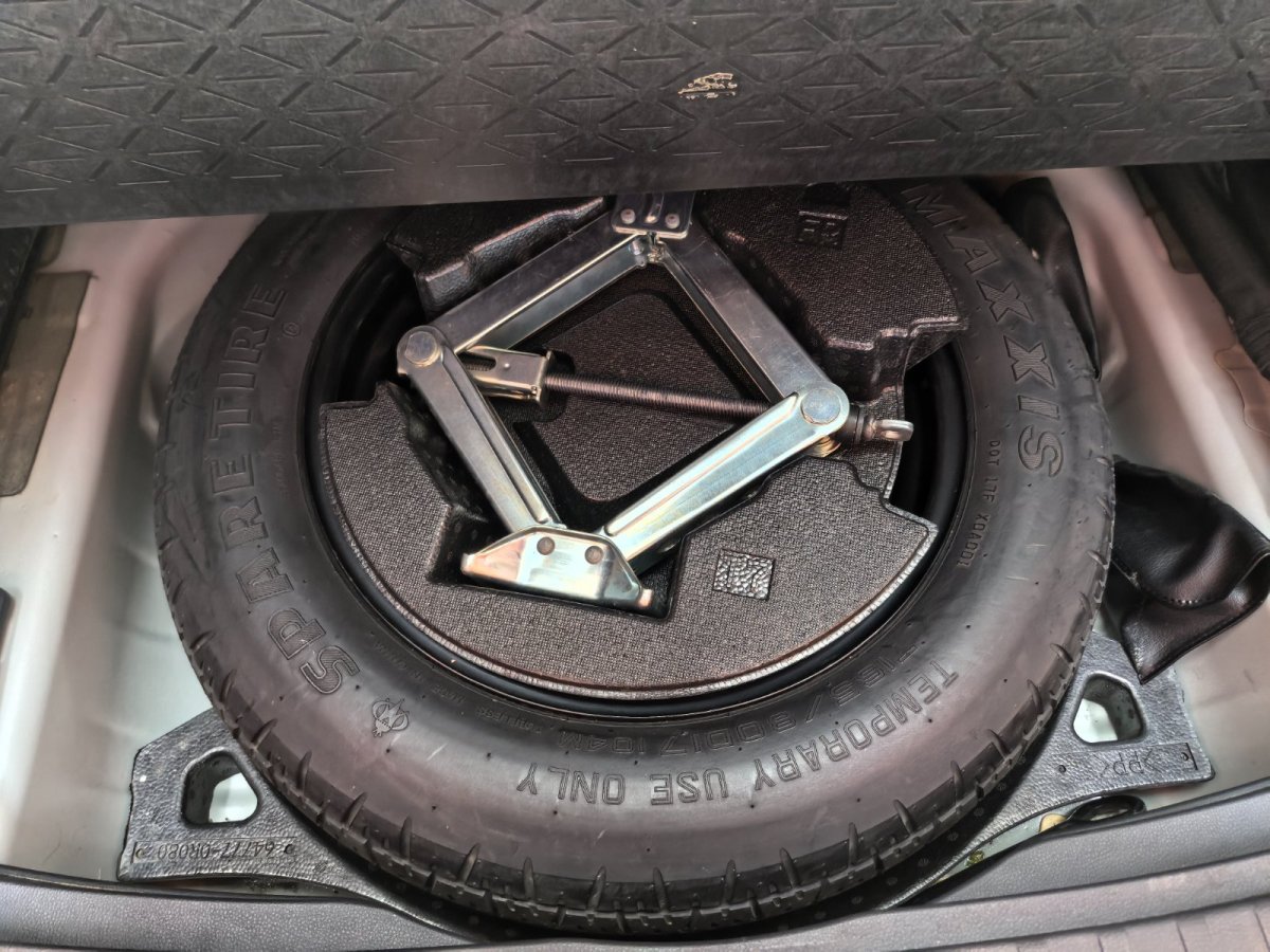 Toyota RAV4 2020 car image #20