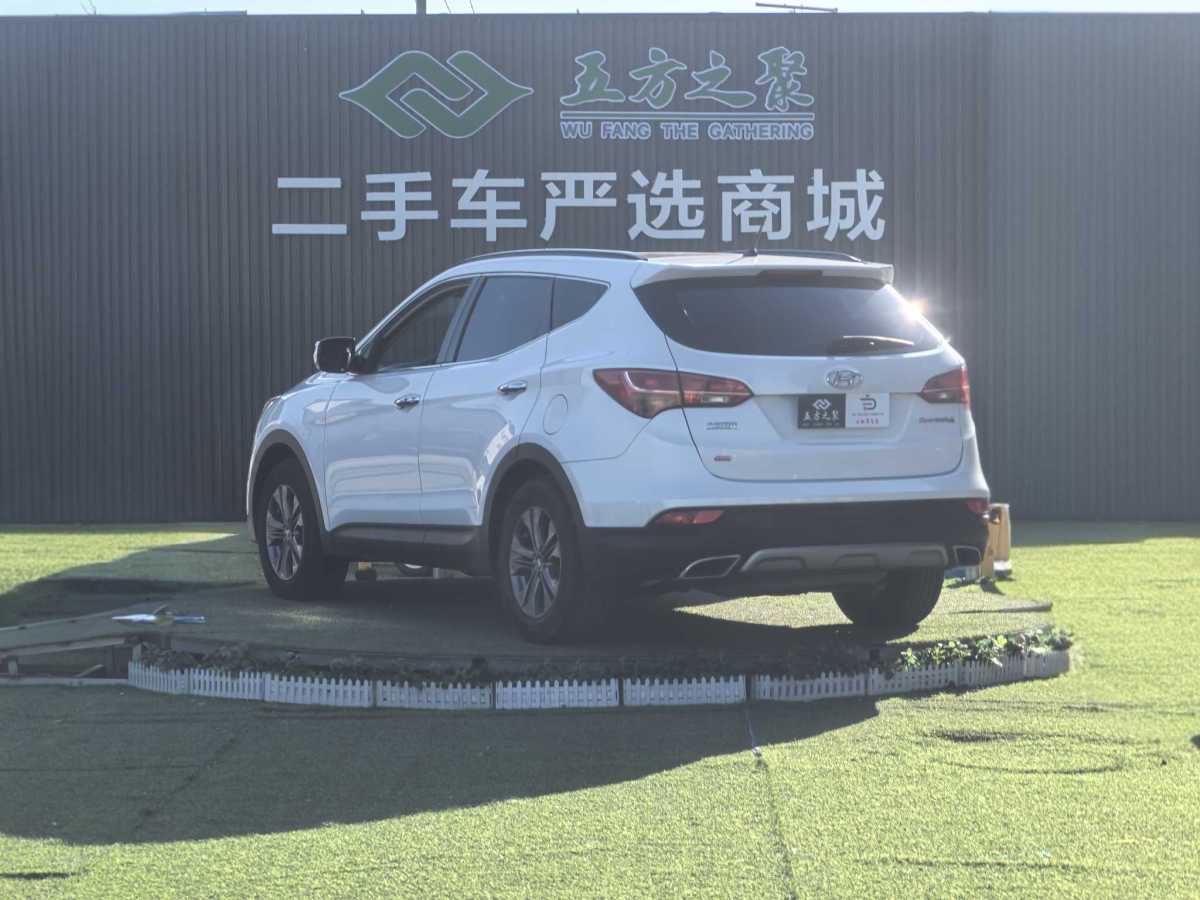 Hyundai Santa Fe 2014 #20 Hyundai Santa Fe 2014 car image #20