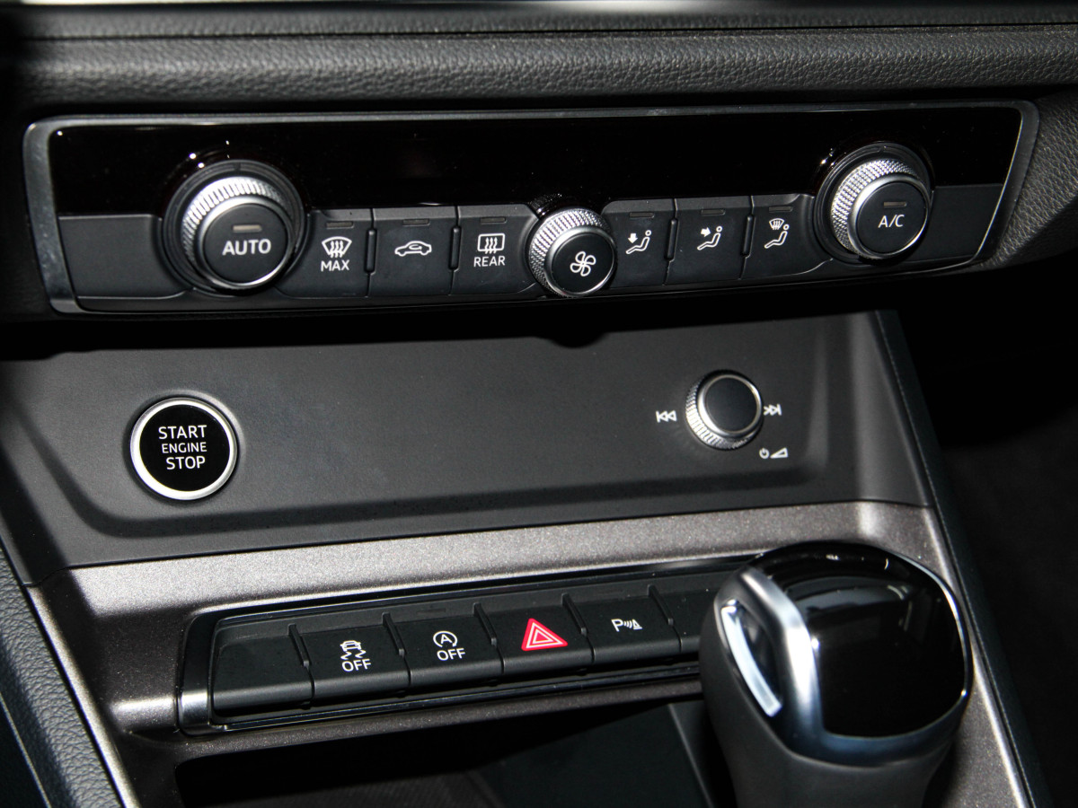 Audi 2022 car image #20