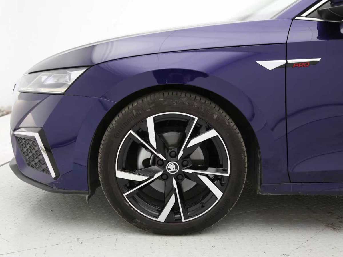 Skoda Octavia 2023 #20 Skoda Octavia 2023 car image #20