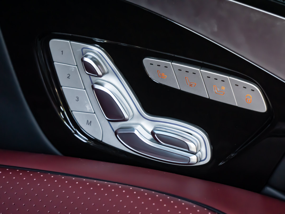 Toyota Hiace 2024 car image #20