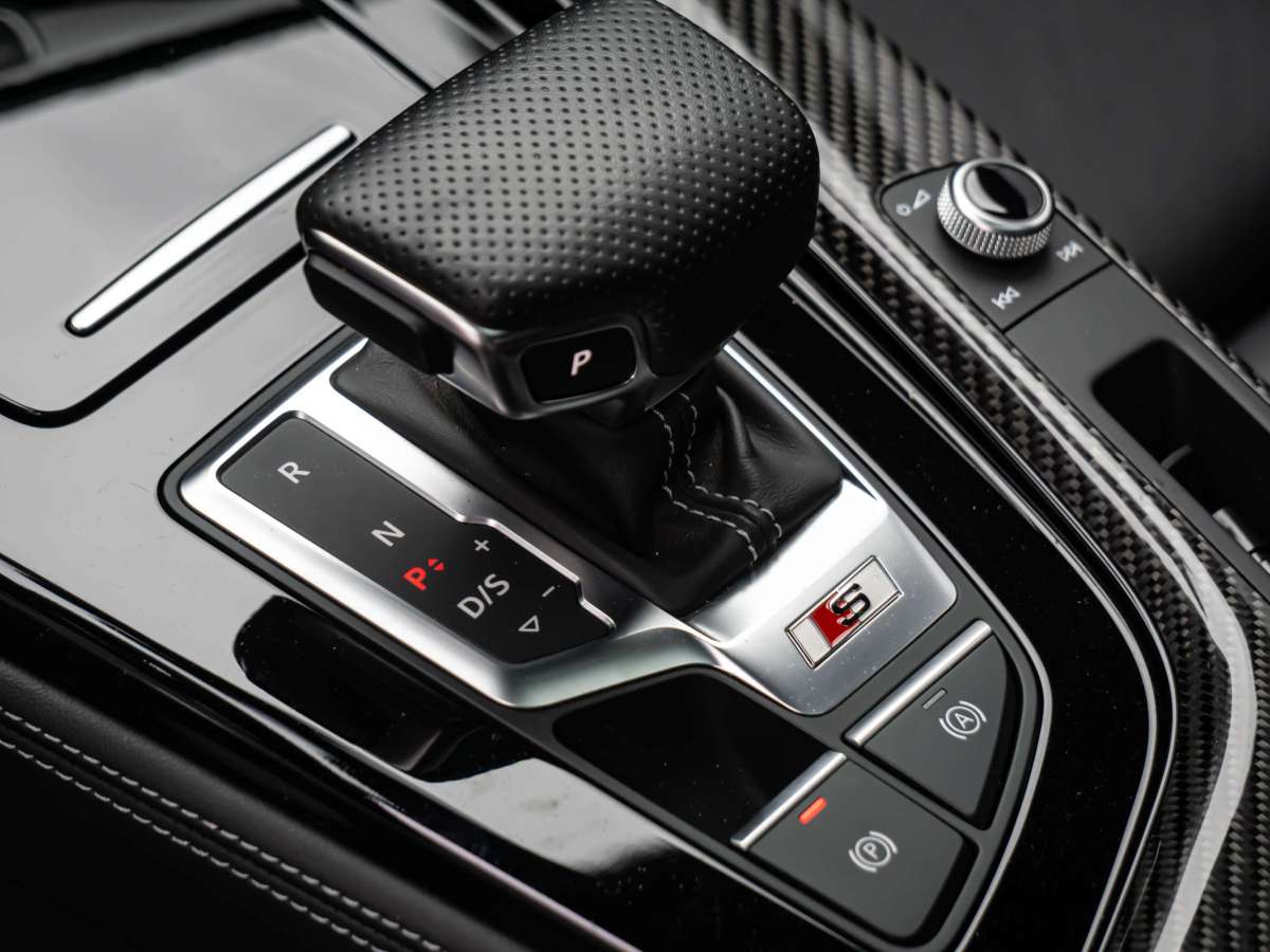 Audi S5 2023 car image #20