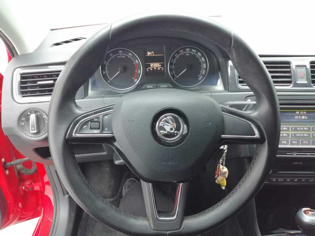 Skoda Rapid Spaceback 2016 immagine di auto #20