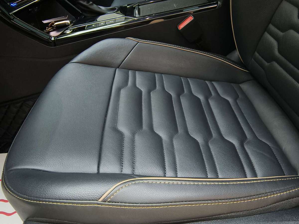 Volkswagen Passat 2020 car image #20
