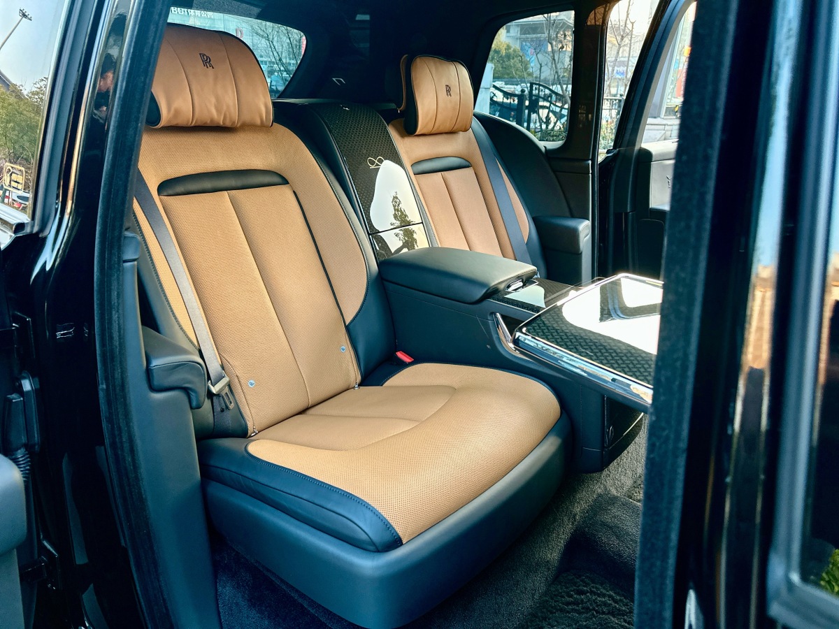 Rolls-Royce Cullinan 2022 immagine di auto #20