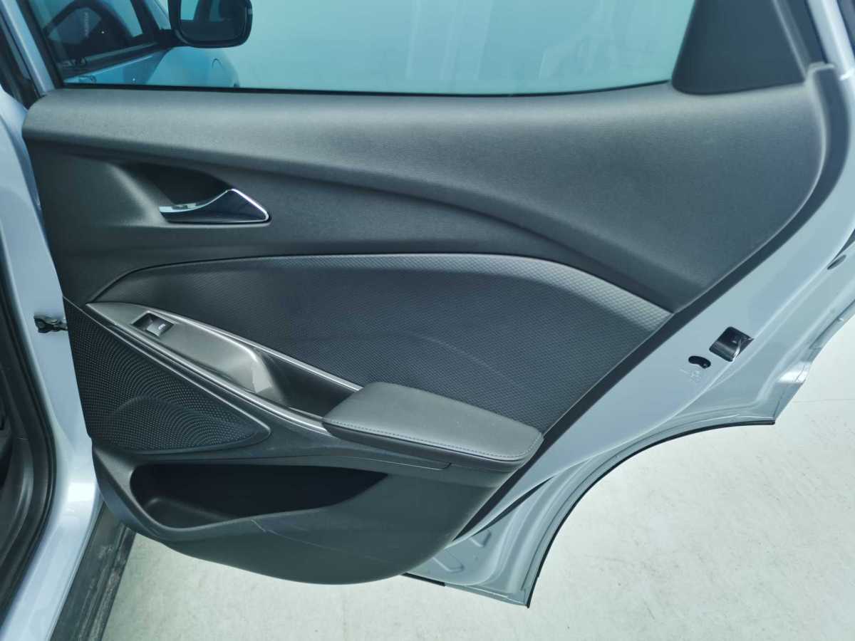Chevrolet 2020 #20 Chevrolet 2020 car image #20