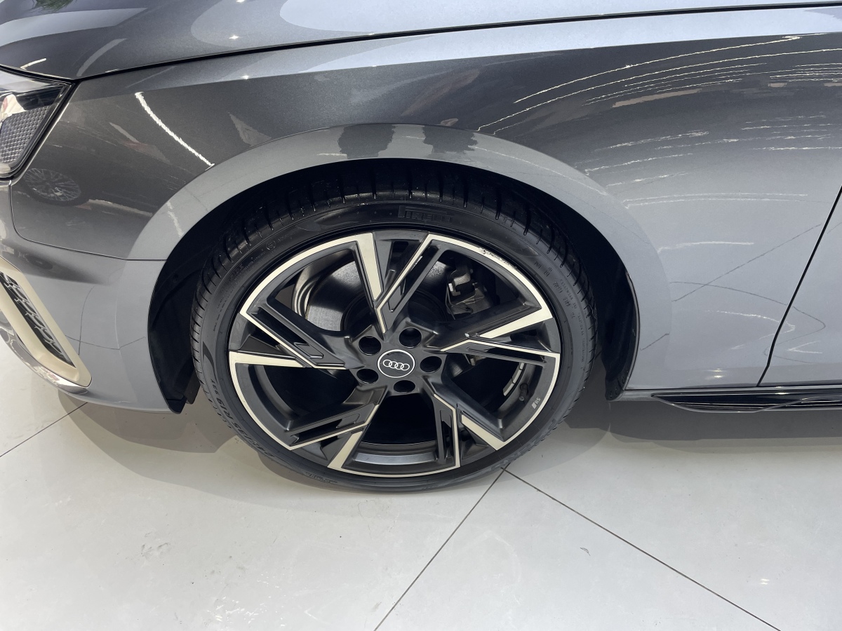 Audi A4L 2024 car image #20