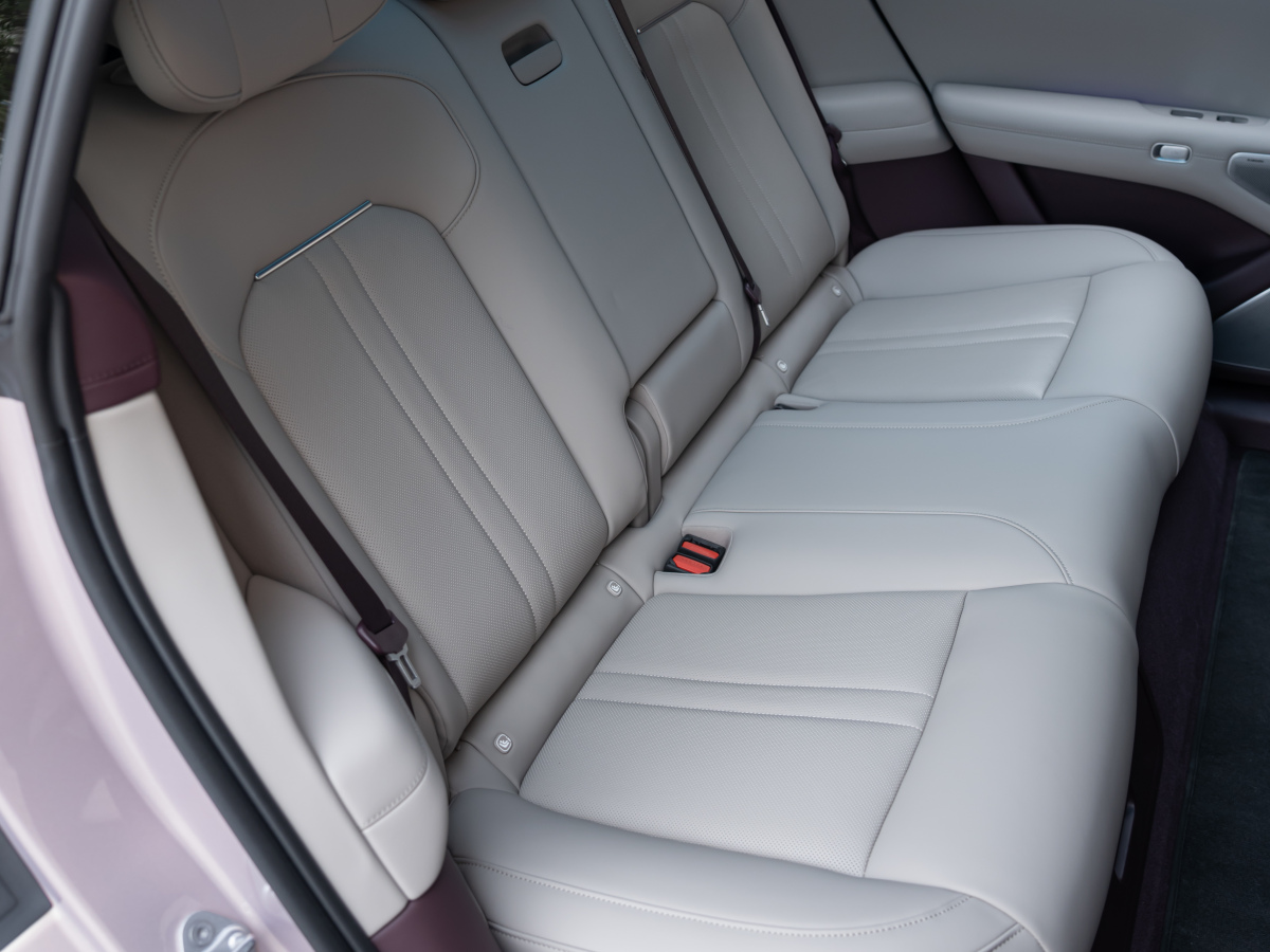 MI YU7 2025 #20 MI YU7 2025 car image #20