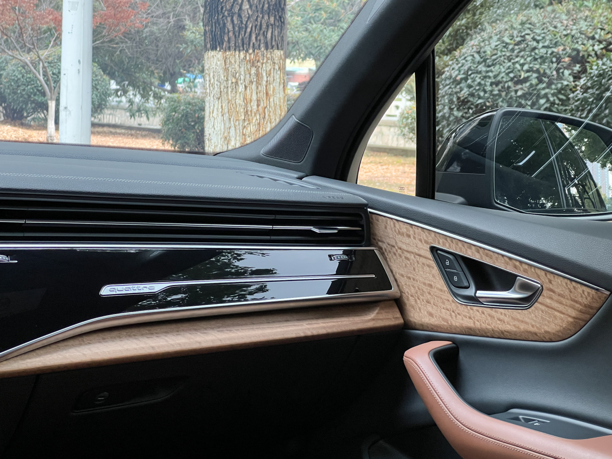 Audi Q7 2023 #20 Audi Q7 2023 car image #20