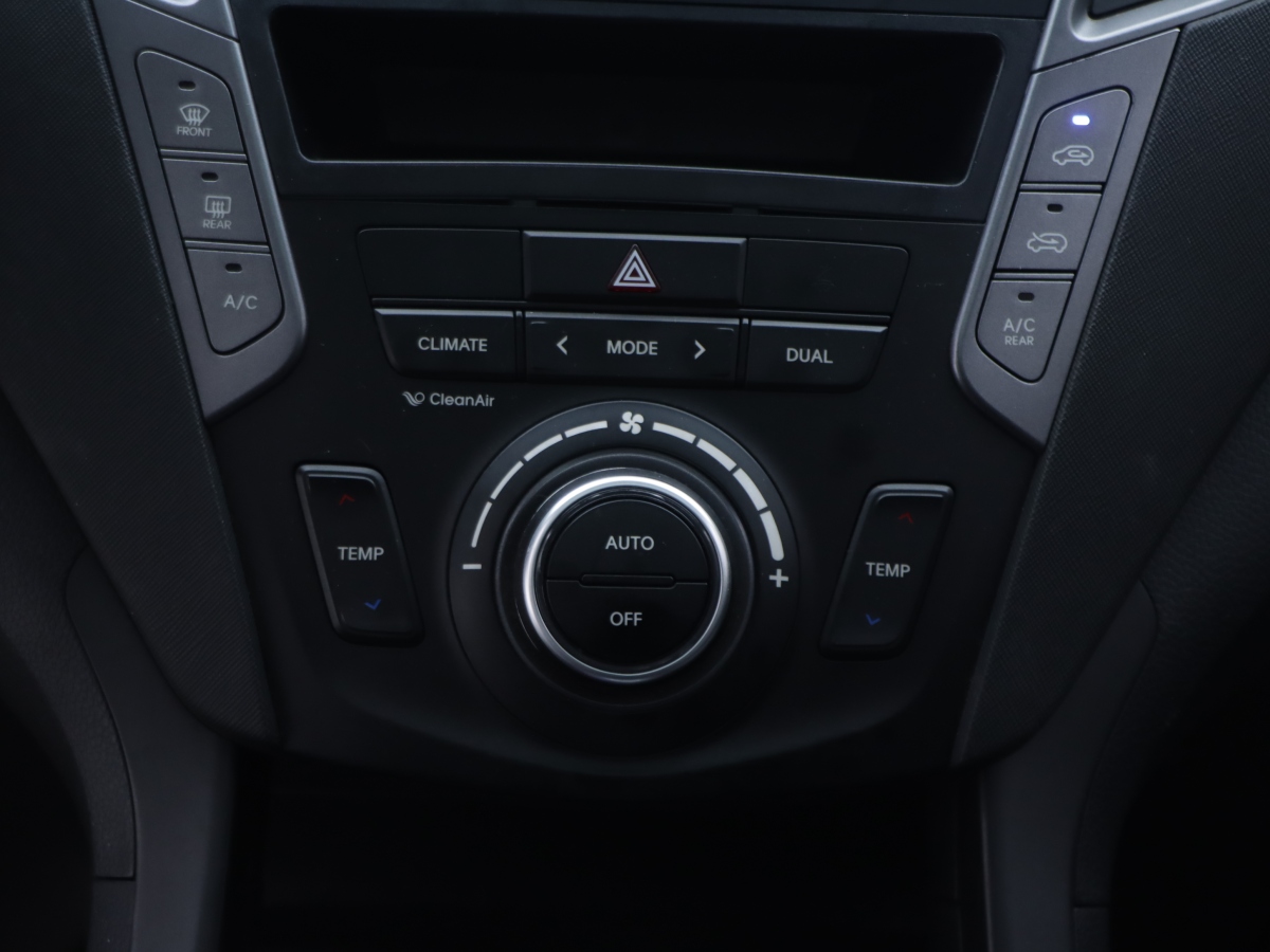 Hyundai Santa Fe 2013 car image #20