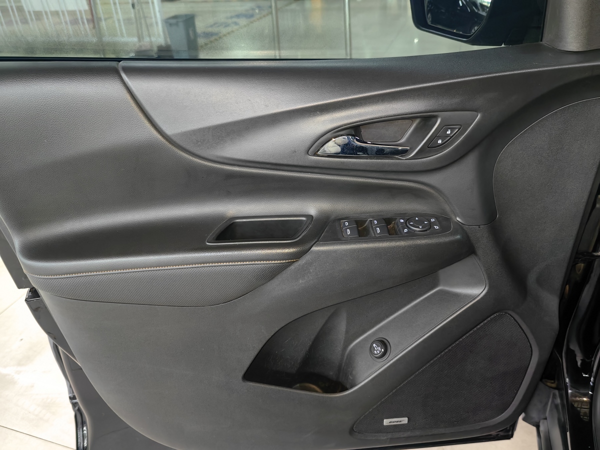 Chevrolet Equinox 2018 car image #20