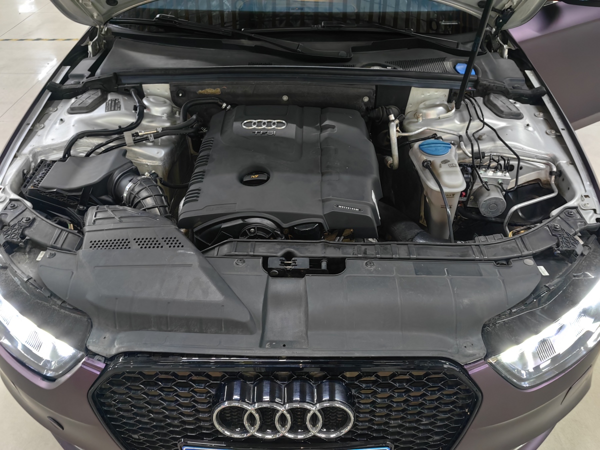Audi 2012 car image #20