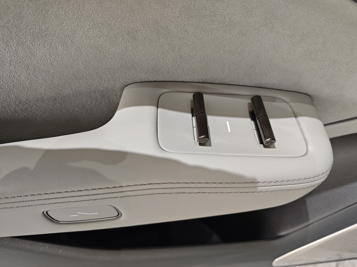 极氪 极氪007 2024 汽车图片 #20