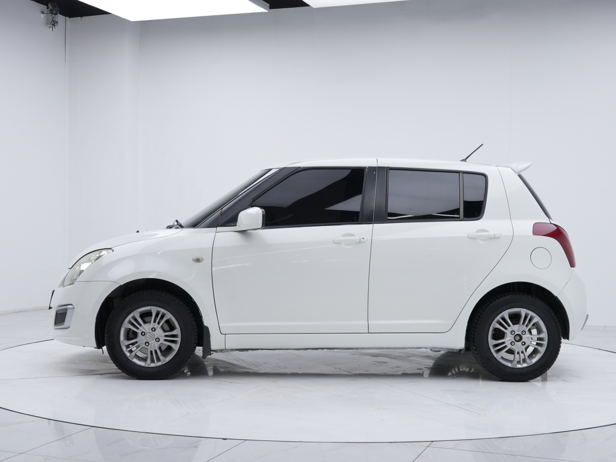 Suzuki Swift 2014 car image #20